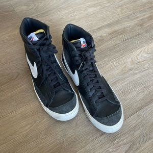 black nike blazer mid ‘77 vintage Men’s 10.5